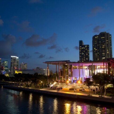 Become a Tourist: Miami