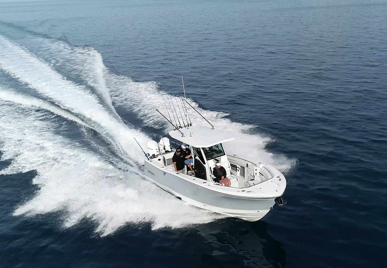 A day of fishing aboard the Blackfin 302CC