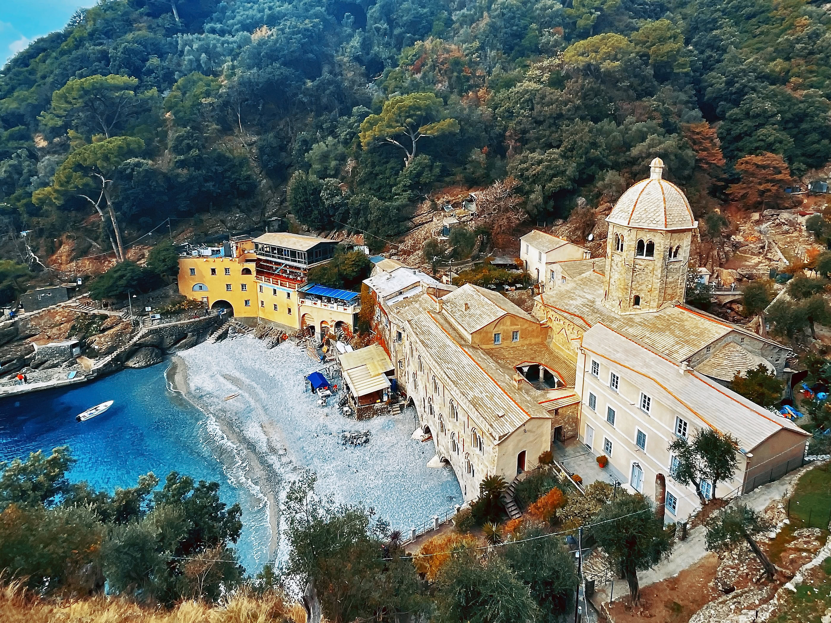 hike-to-the-elusive-san-fruttuoso-abbey-italy-luxury-guide-usa