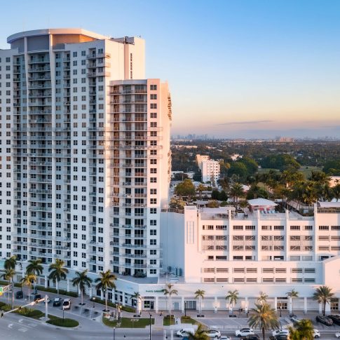 Circ Residences Holywood Florida