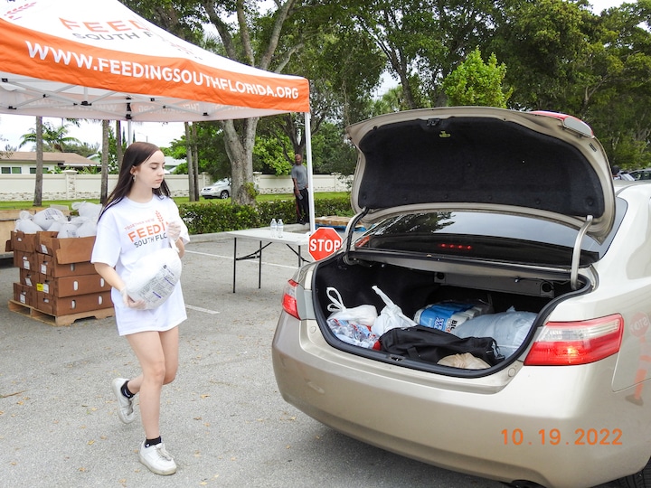 Feeding South Florida. Thanksgiving.