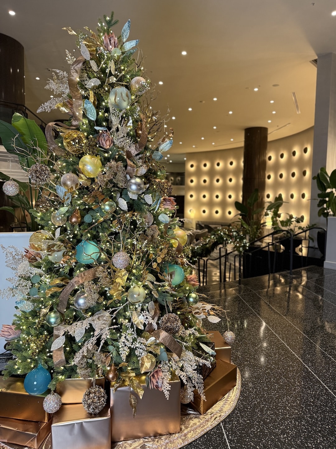 The Ritz-carlton, South Beach and Neiman Marcus Bal Harbour Holiday Partnership