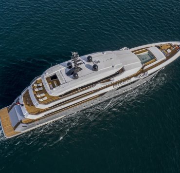 Majesty 175 Luxury Yacht with Swimming Pool and Beach Club