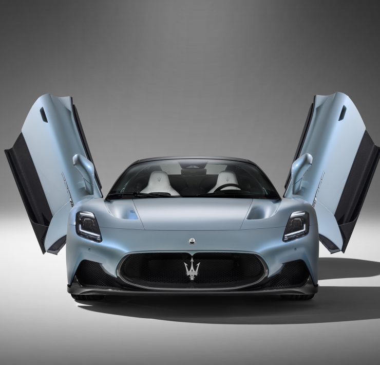 Maserati MC20 Cielo open-top supercar with 3.0-liter twin-turbo V6 engine