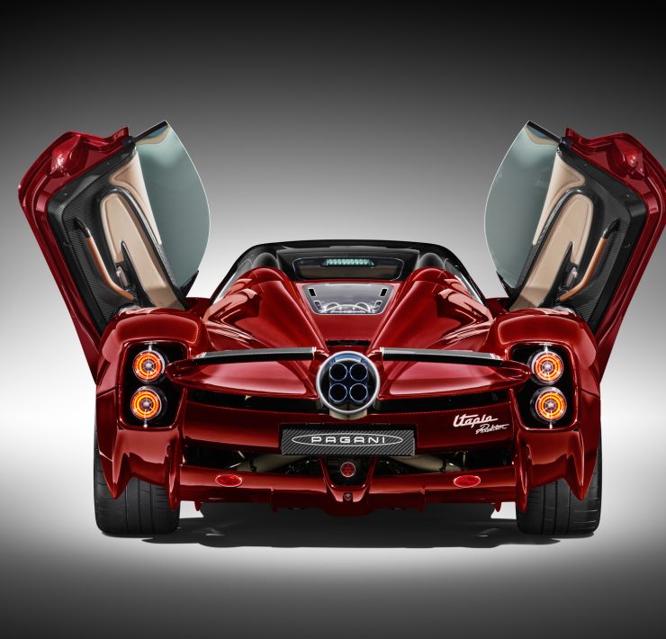 Exclusive Pagani Utopia Roadster manual transmission and open-air driving experience