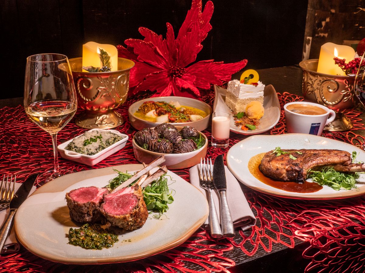 Where to have Christmas dinner in Miami. Where to have Christmas Eve dinner Miami. Best Christmas meals Miami. Christmas dinner specials Miami.