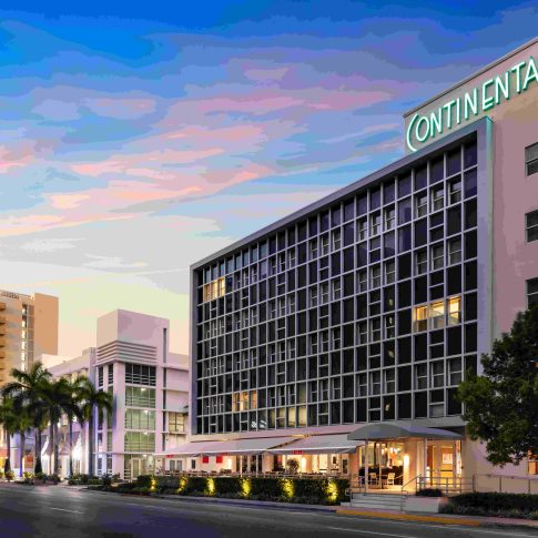 Hotel Continental Opens in Miami Beach with Exclusive Luxury Perks, Including a 34-foot Chris-Craft Launch