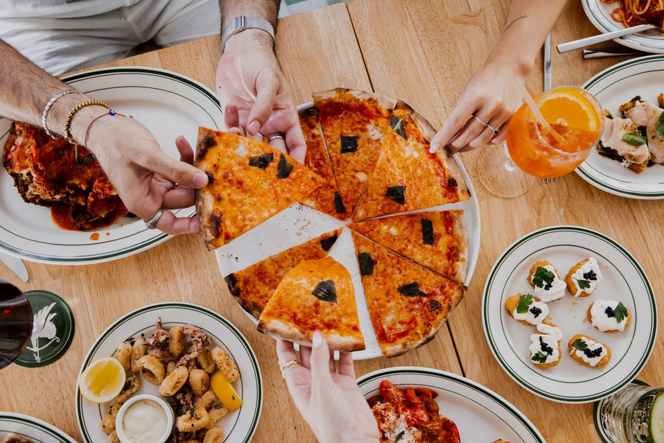 Pasta & Juliet - pizza flatlay