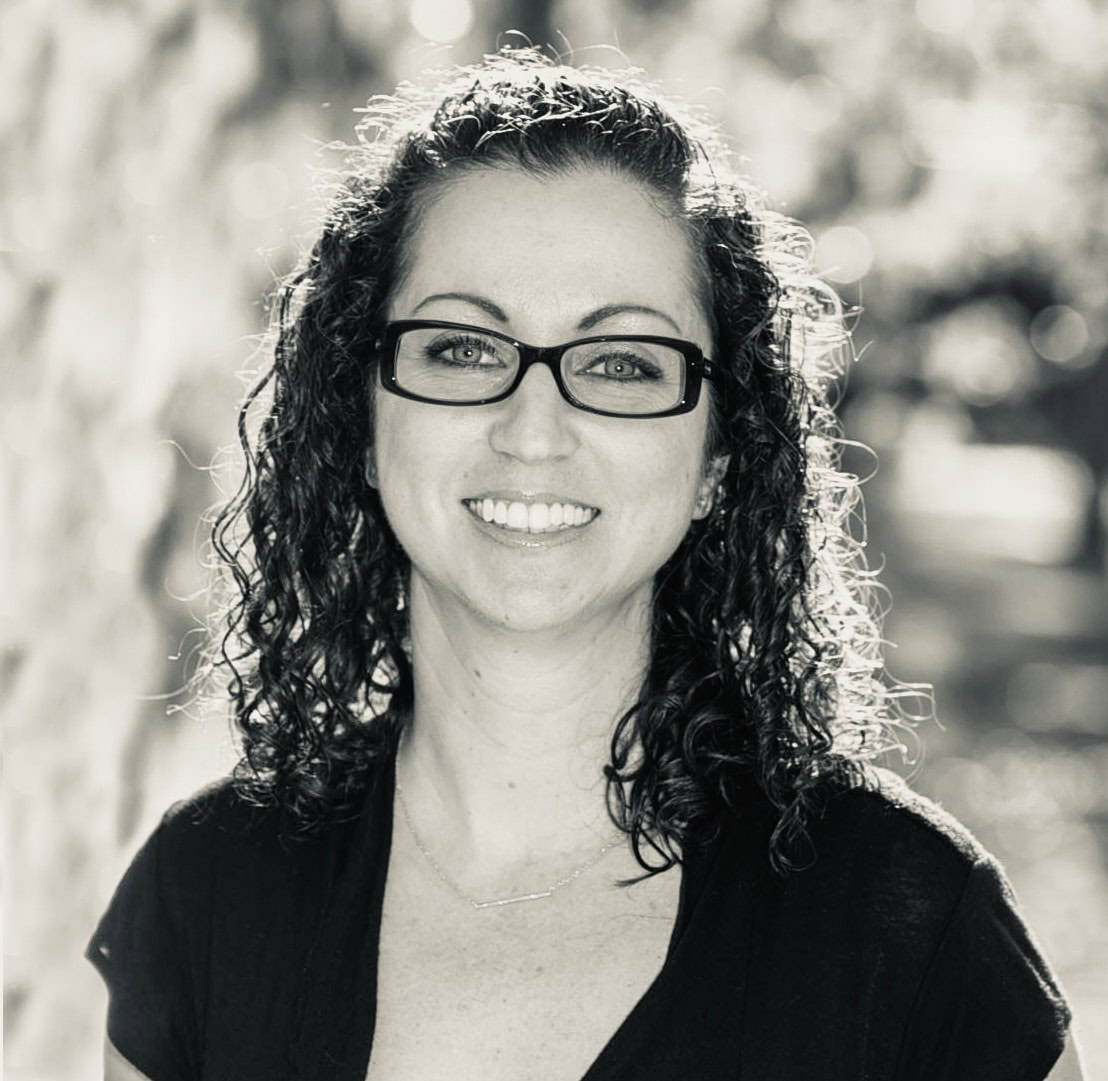Portrait of Jennifer Kaminsky, LCSW, MBA — founder of True North Life Navigation and expert in intentional living and wellness leadership.