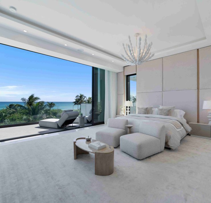 Select $40M Estate on the Sand Seeks Record with Oceanfront Rooftop and Solar Panels $40M Estate on the Sand Seeks Record with Oceanfront Rooftop and Solar Panels