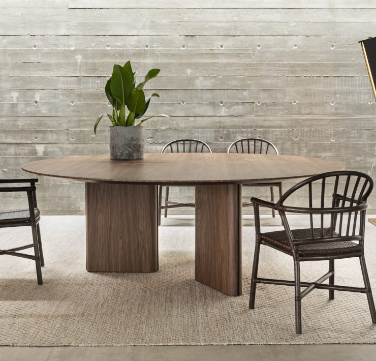 Sacarro - Runa Dining Table,Sacarro,saccaro usa,saccaro furniture,Runa Dining Table,Dining Table,dining table set for 4,dining table set for 6,dining table and chairs,dining table with bench,dining table decor ideas