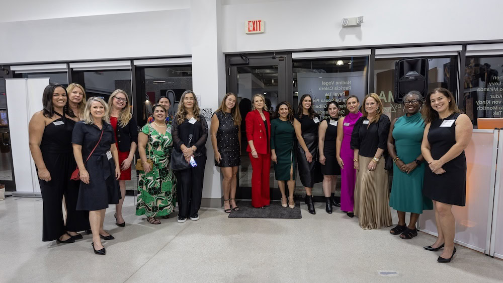 An Artful Close to the Year: CREW Miami’s Holiday Party & Awards