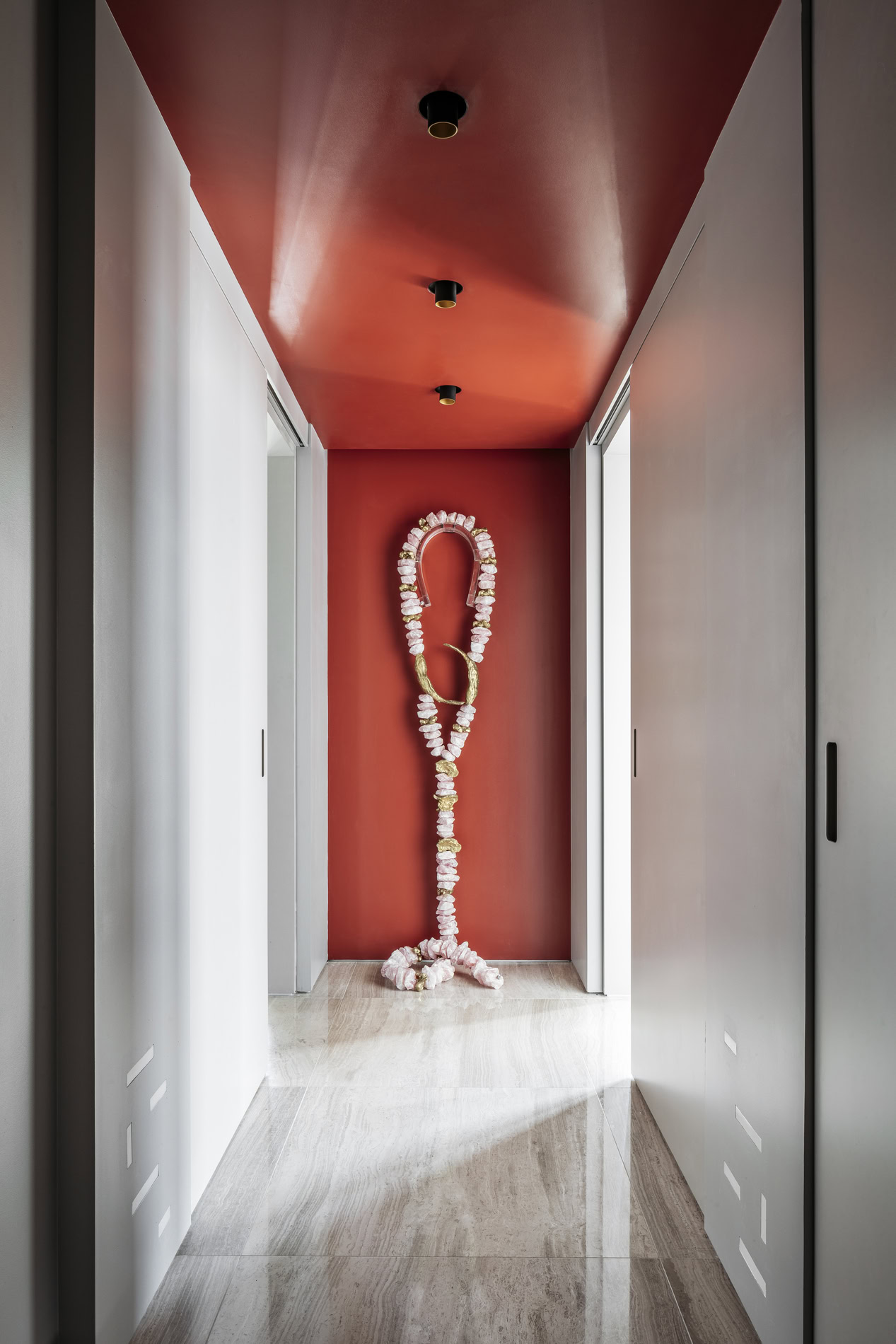 2 eolo design sunny isles hallway