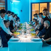 dinner guests2
