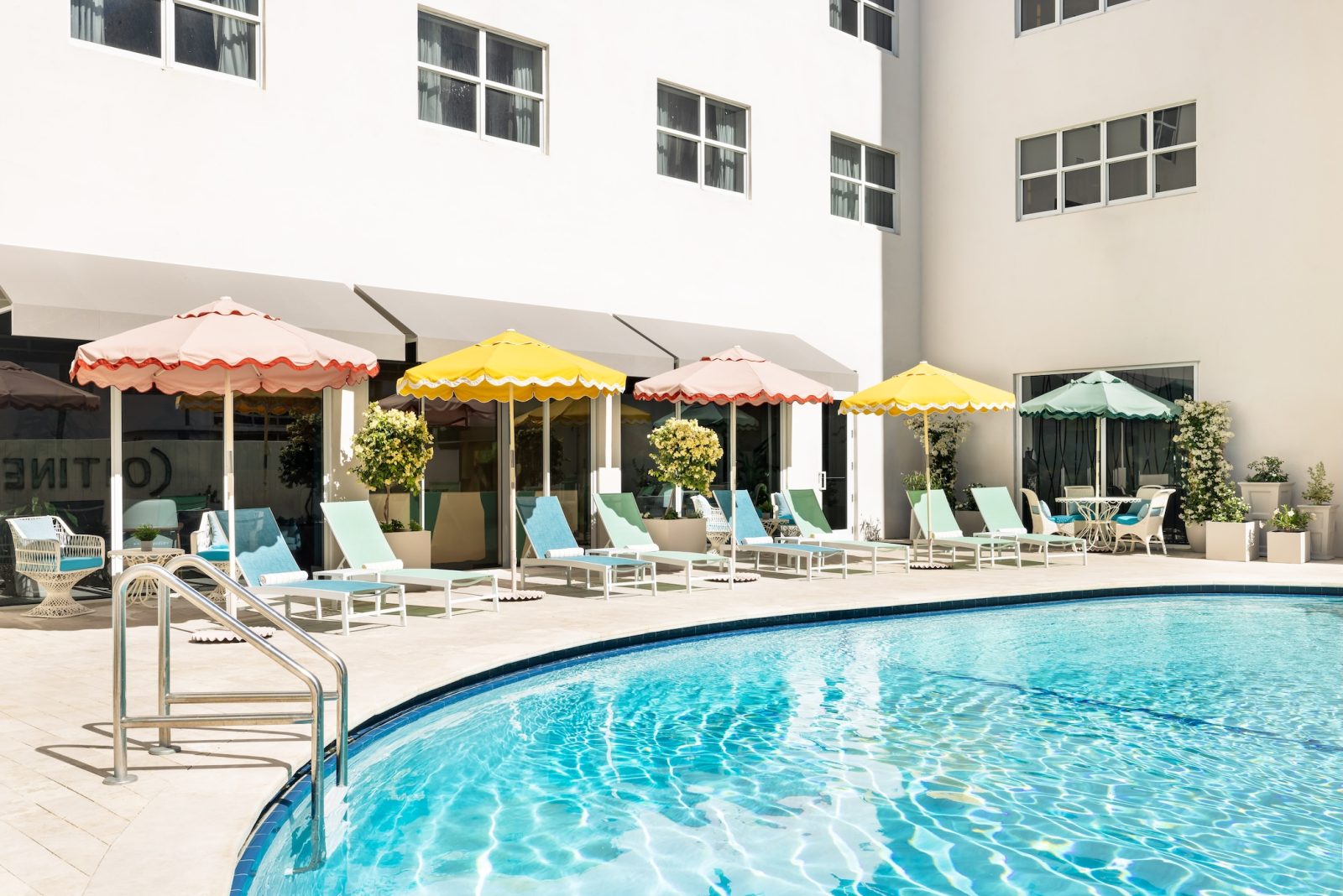Hotel Continental Pool