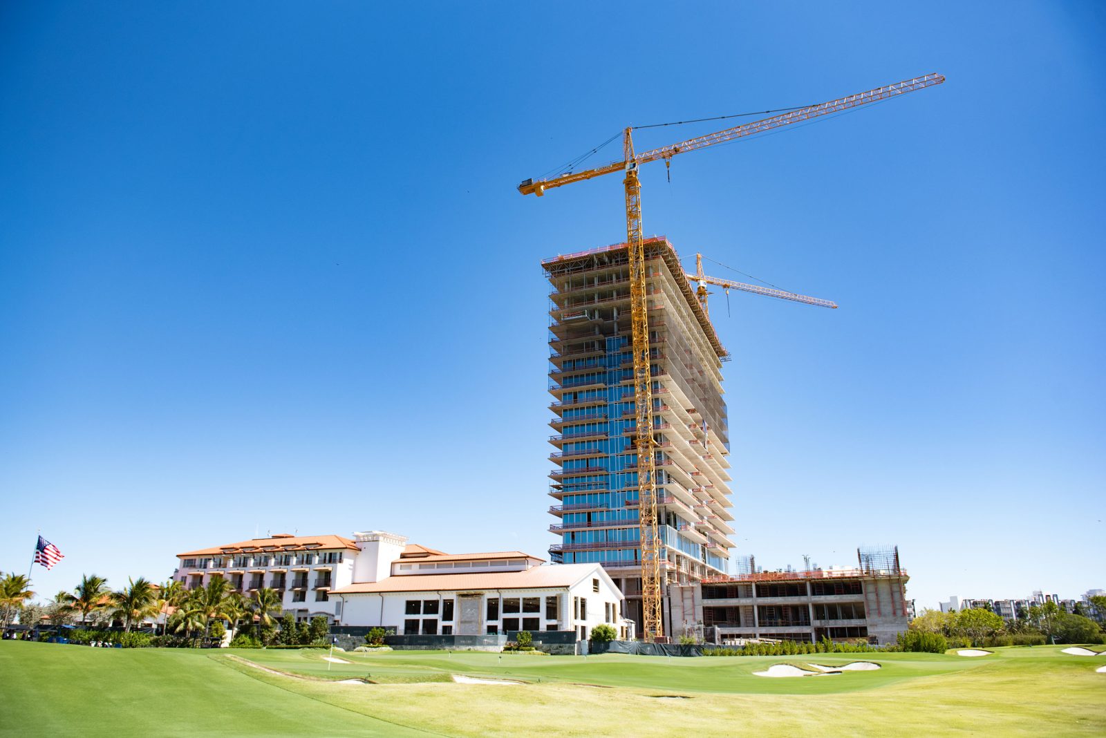06 the residences at shell bay topping out celebration 556