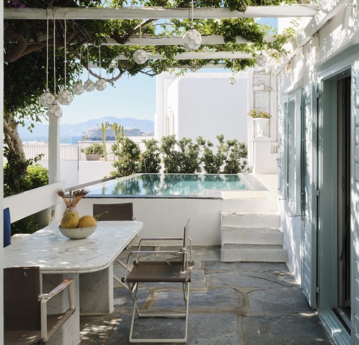 2 belvedere hotel