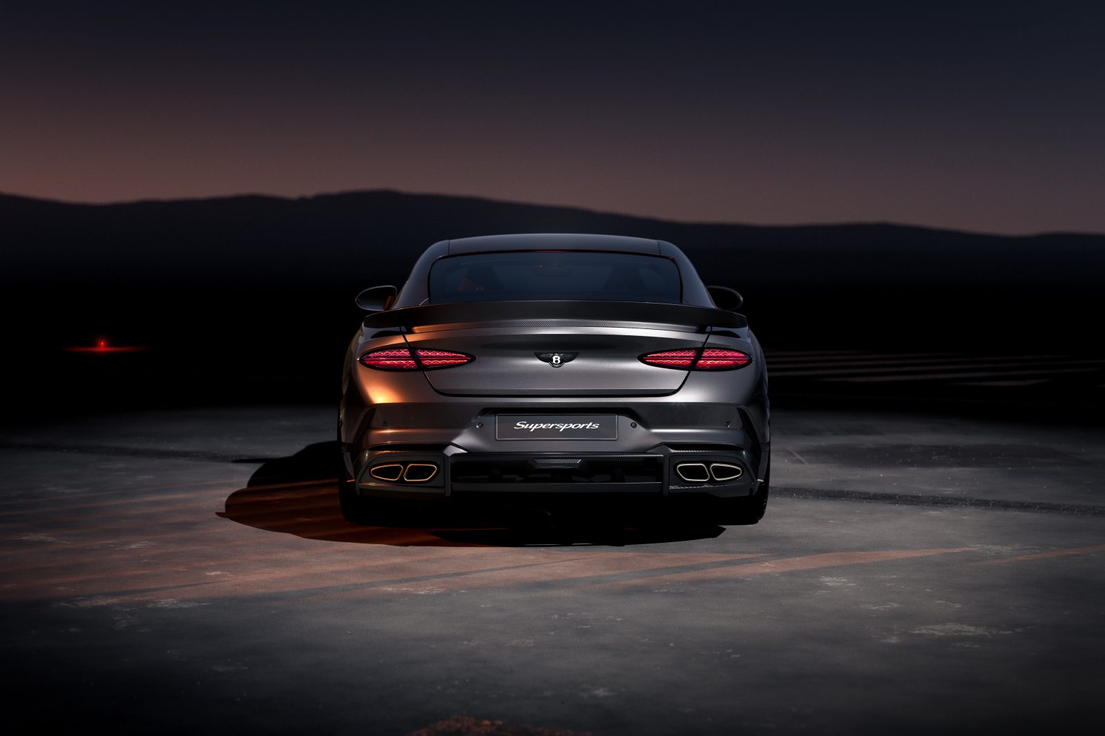 6 new supersports, rear