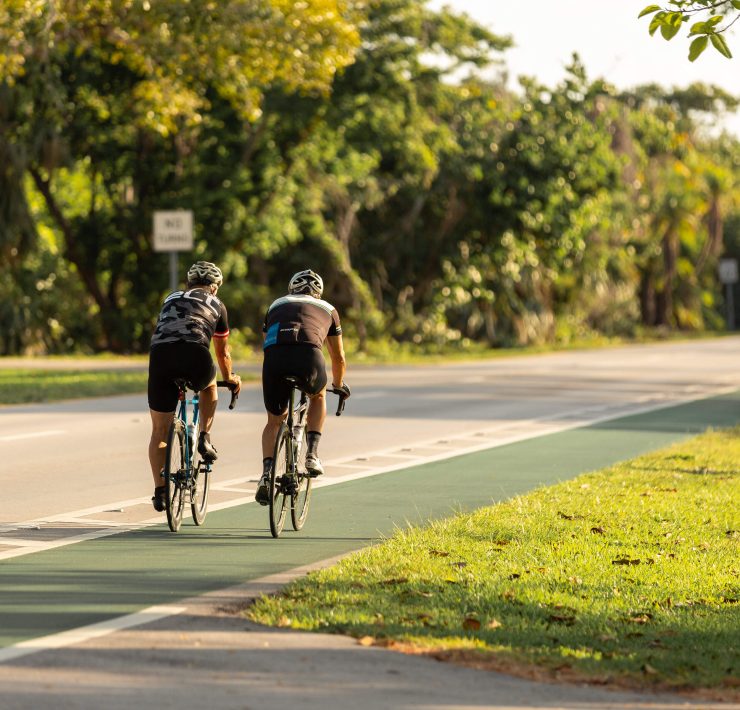 bikers crandon park key biscayne provided by the greater miami convention visitors bureau www.miamiandmiamibeach.com