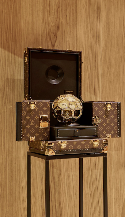 lv trunk for unicef