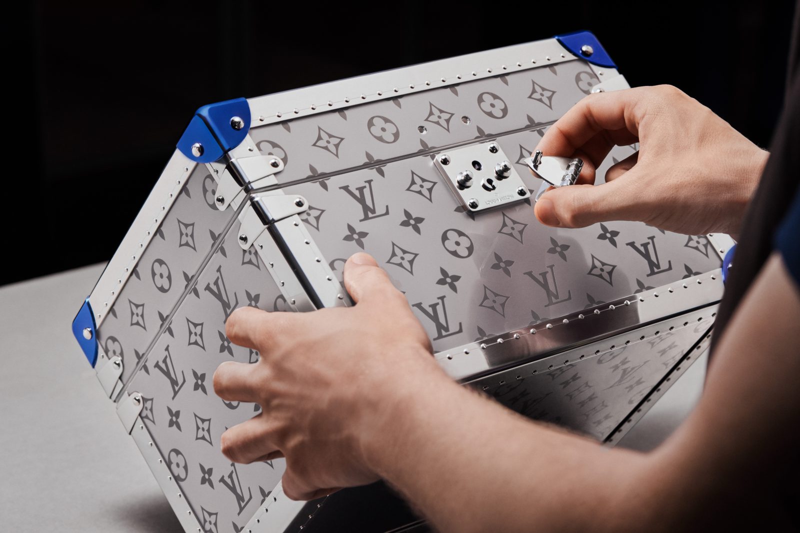 lv phase 3 0213 srgb