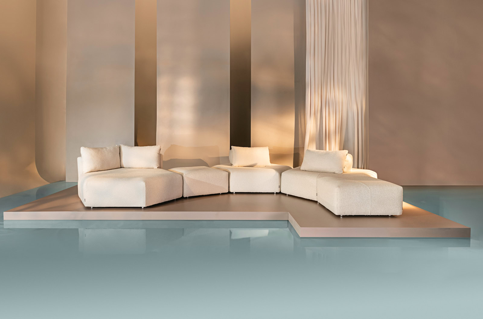 saccaro sofa