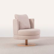 saccaro swivel chair