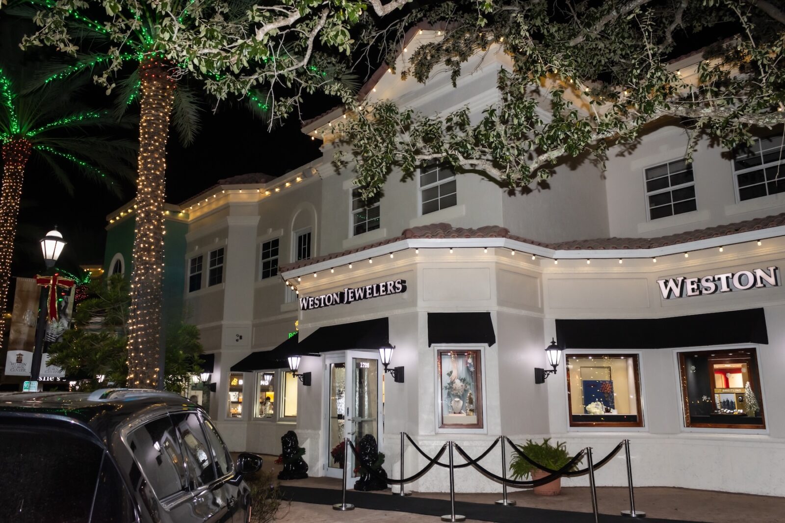 9. weston jewelers town center store at night