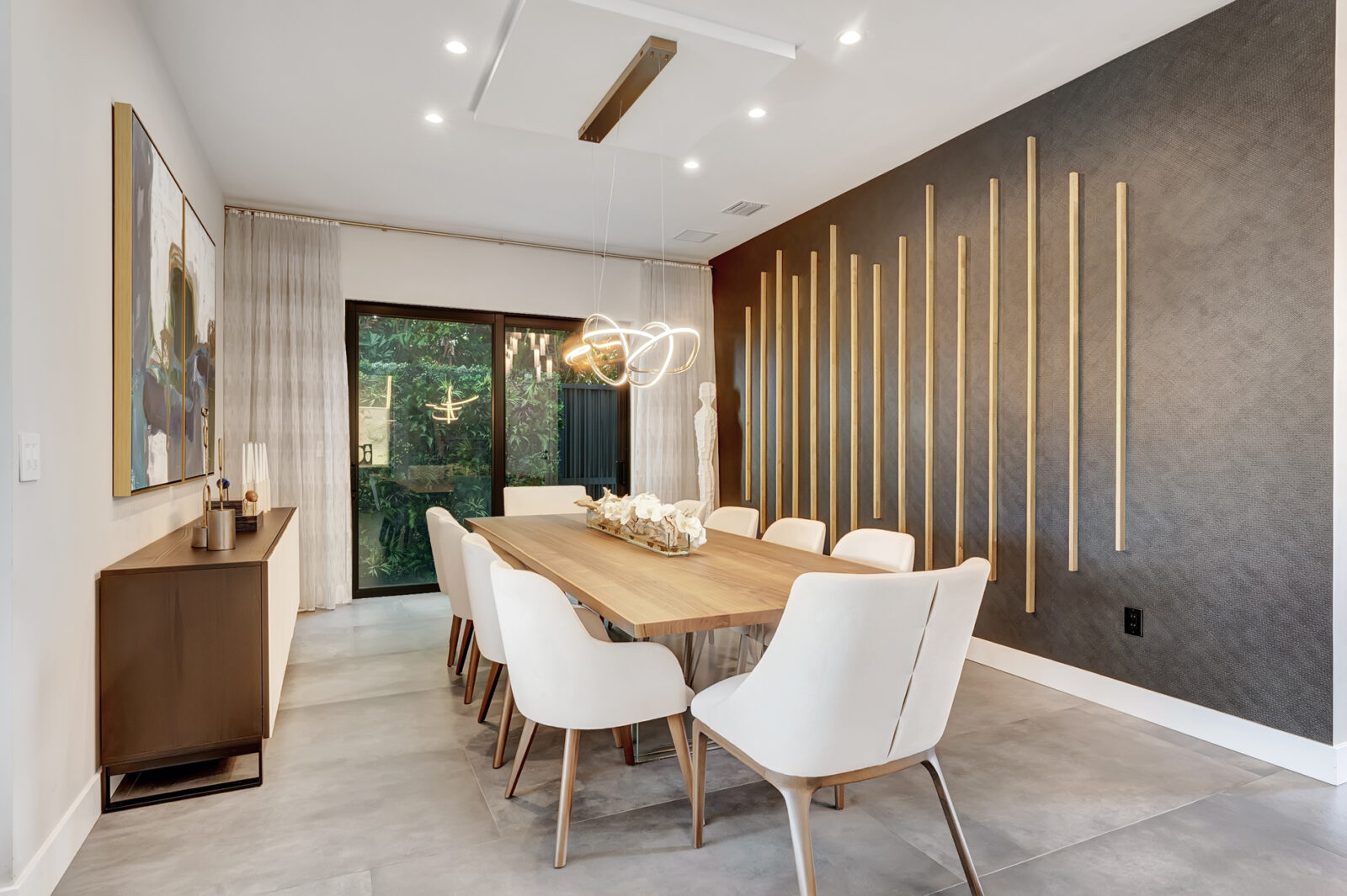 brooke j interior design. 3