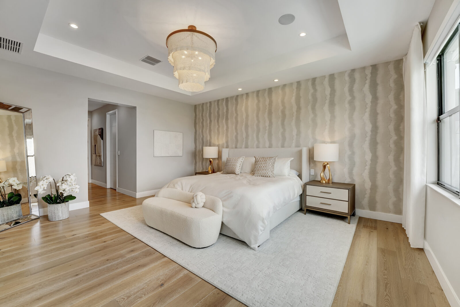 brooke j interior design. 4