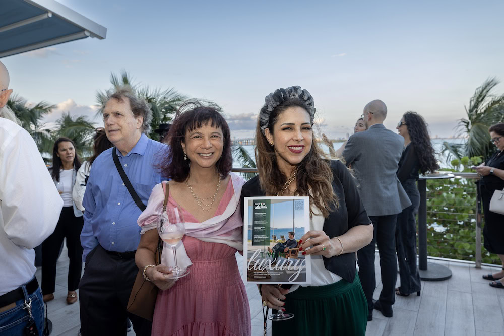 4 lisa morales and sandra diaz velasco