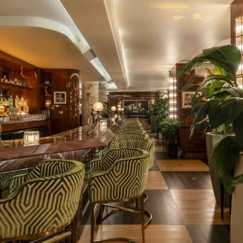 delilah miami indoor bar