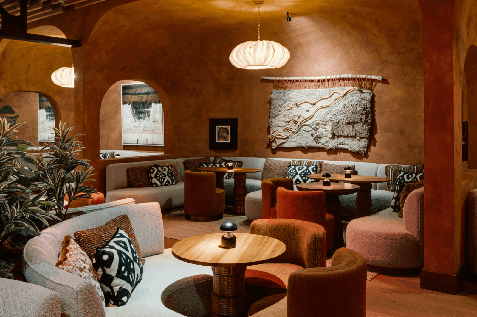 mila lounge