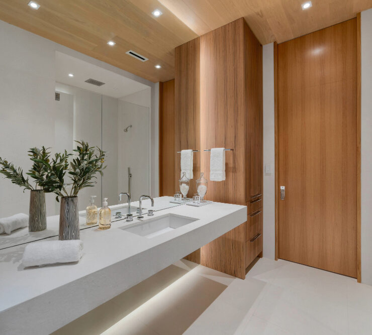 14.1 bathroom 3 high 1 2