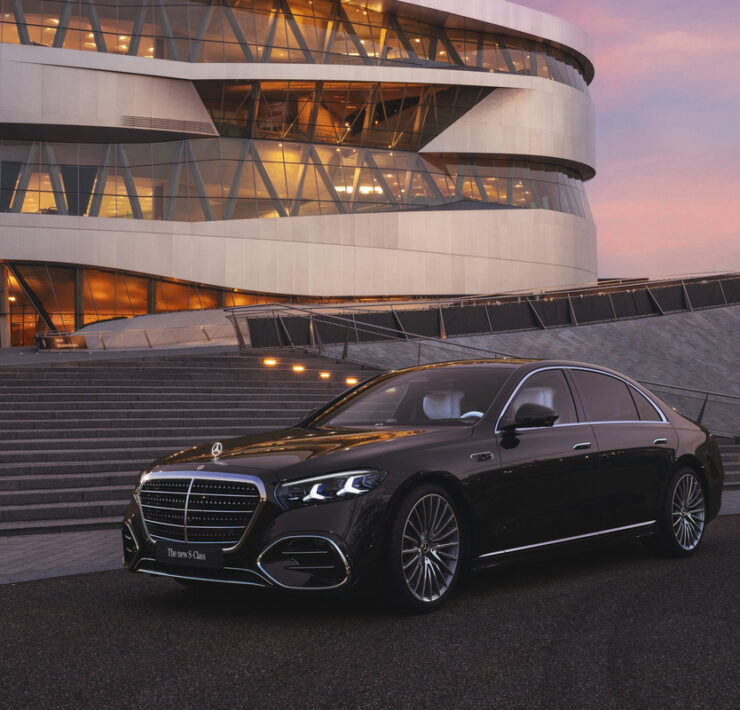 die neue mercedes benz s klasse: verfeinert bis in jedes detail. the new mercedes benz s class: refined in every detail.