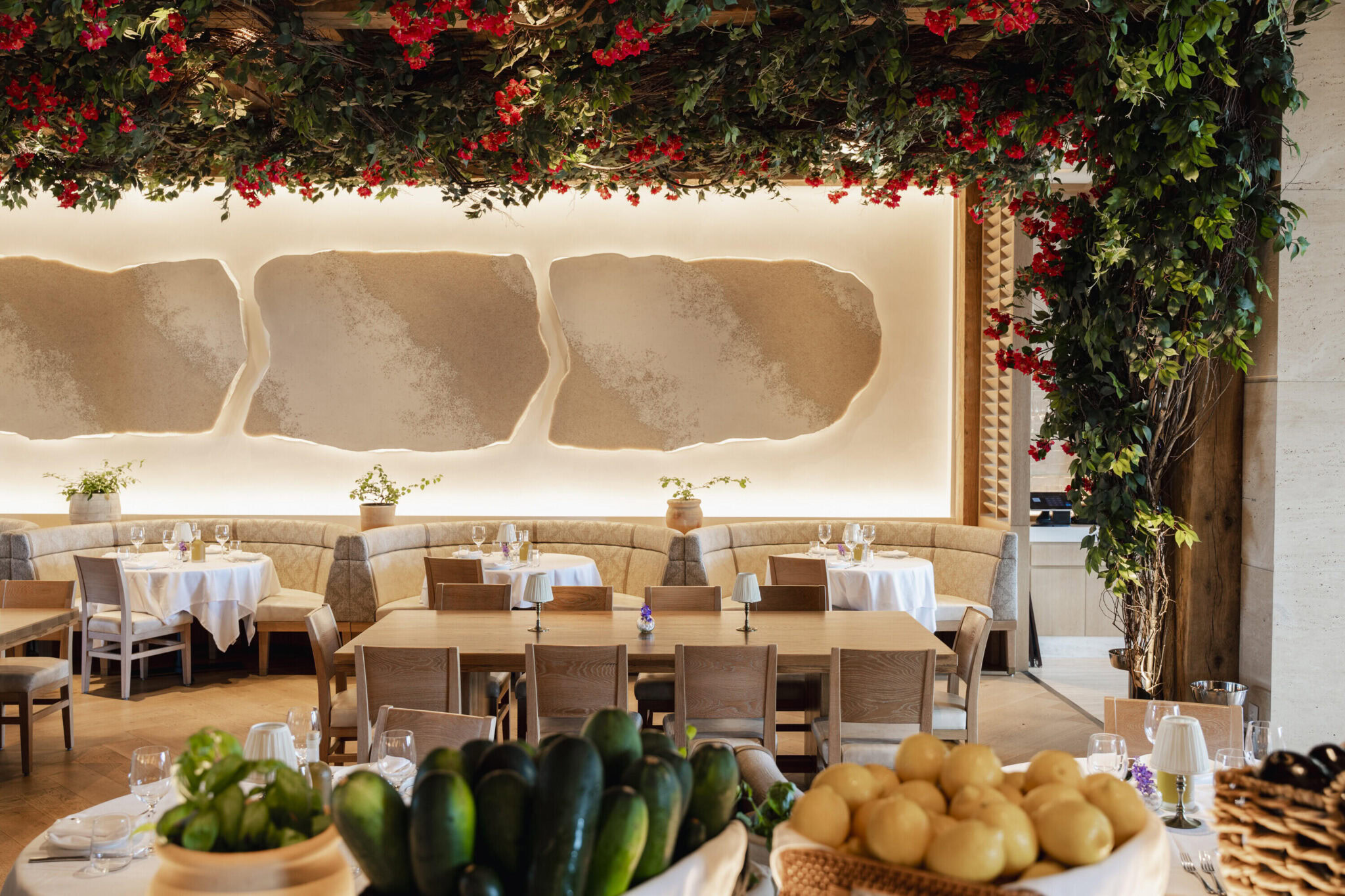 avra dining roomrmteo1o