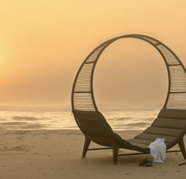 saccaro mykonos daybed