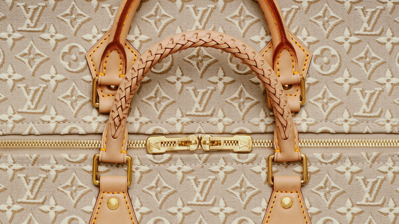 speedy 30 soft monogram embleme peuplier being assembled