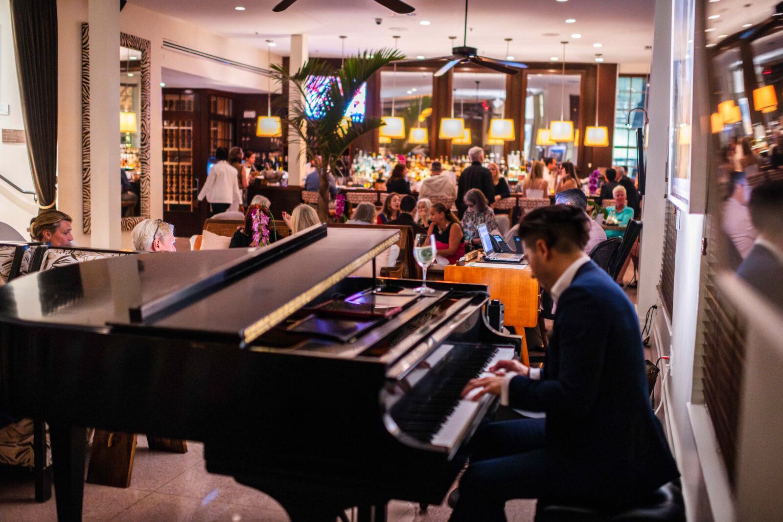 the betsy south beach piano bar 1