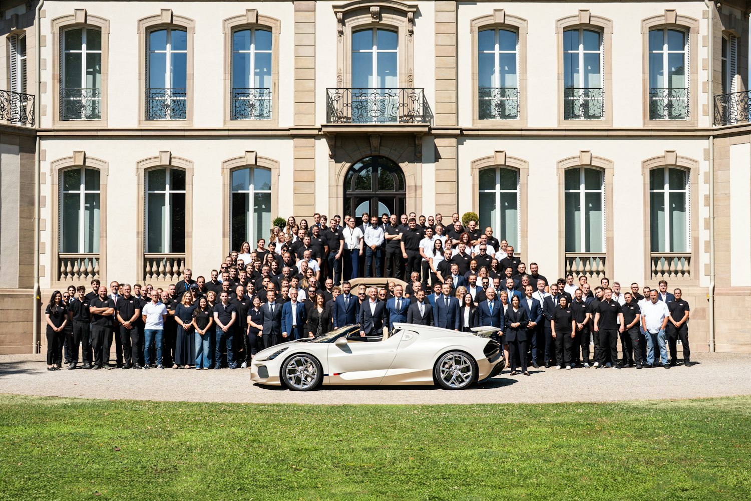 01 2606 bugatti w16 mistral end of production