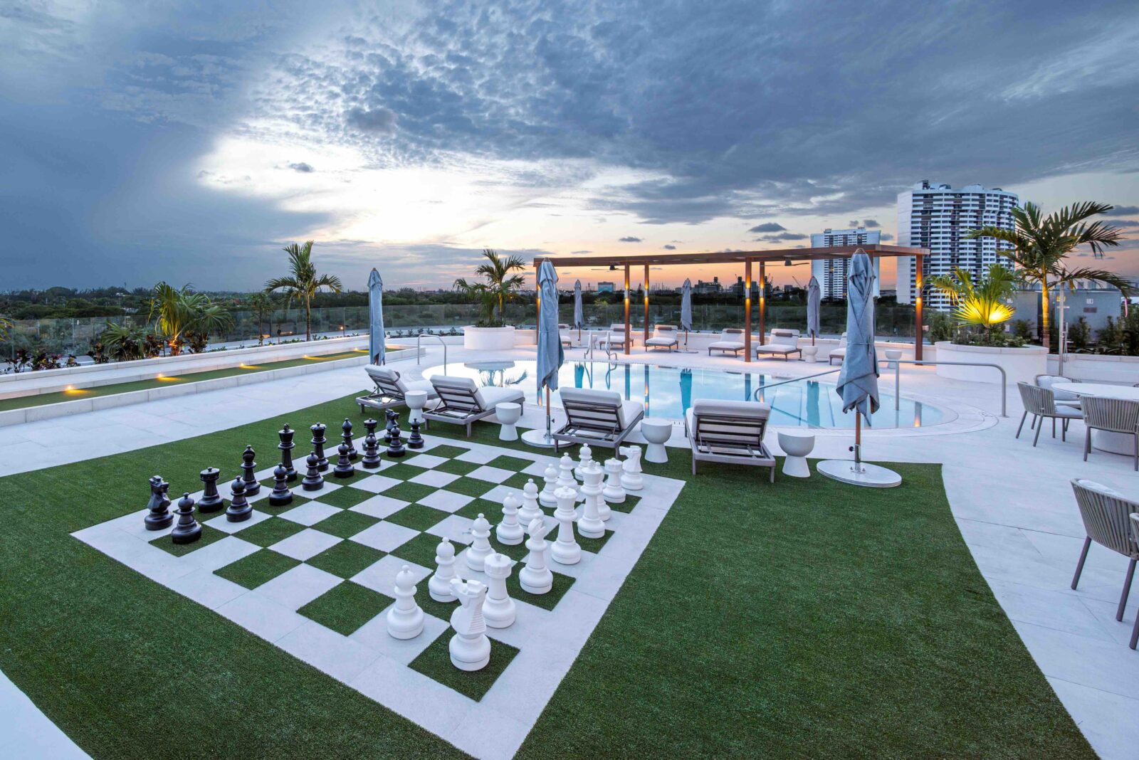 sunset pool credit alba palm beach